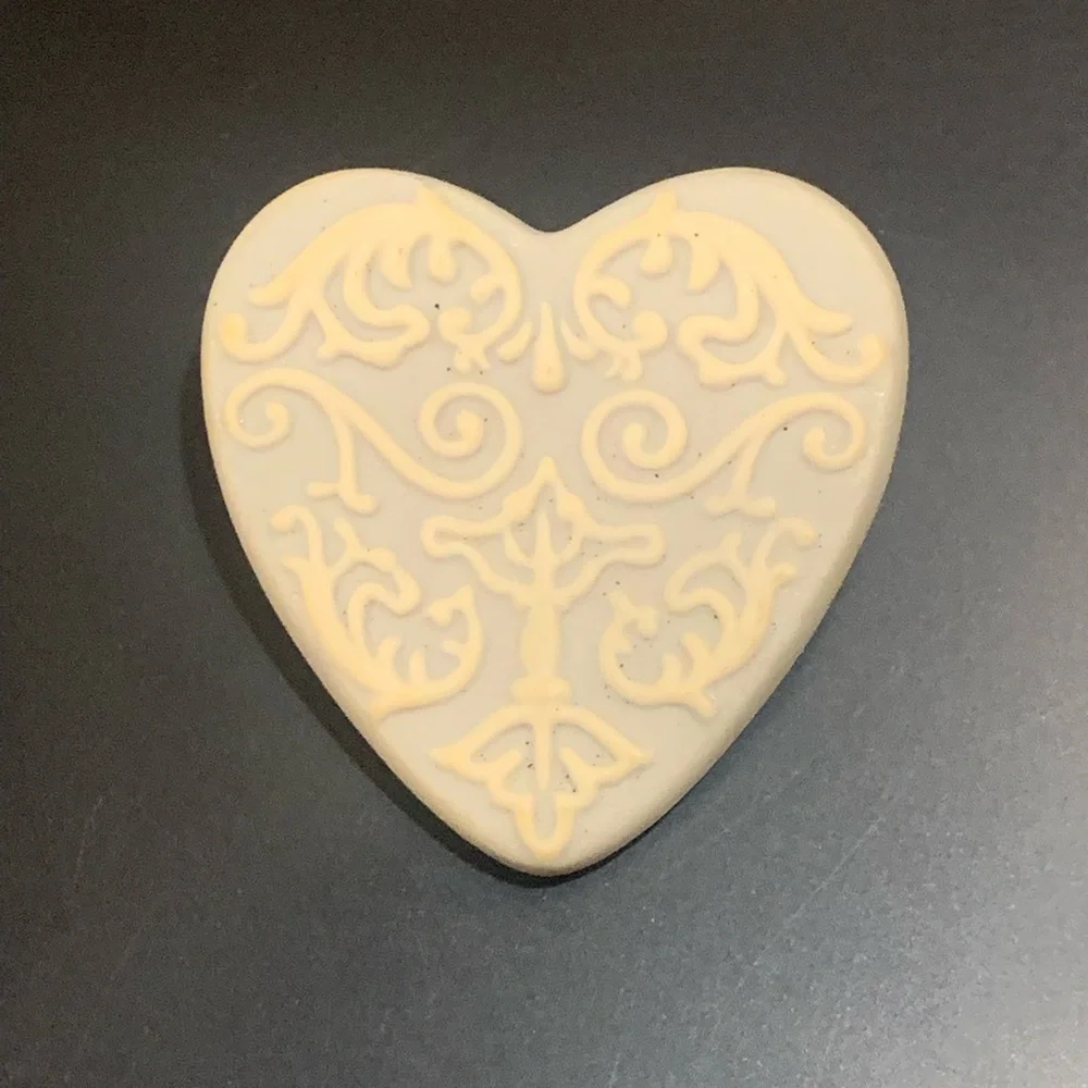 Vtg Wedgewood Victorian Revival Bone China Porcelain Heart Scroll Brooch Pin
